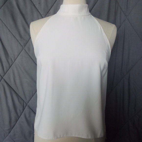 Women's Zara Sleeveless Mock Neck Split High Low Hem Zipper Back White Blouse - Picture 2 of 12